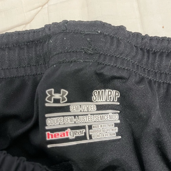 Under Armour sport short - Picture 3 of 3